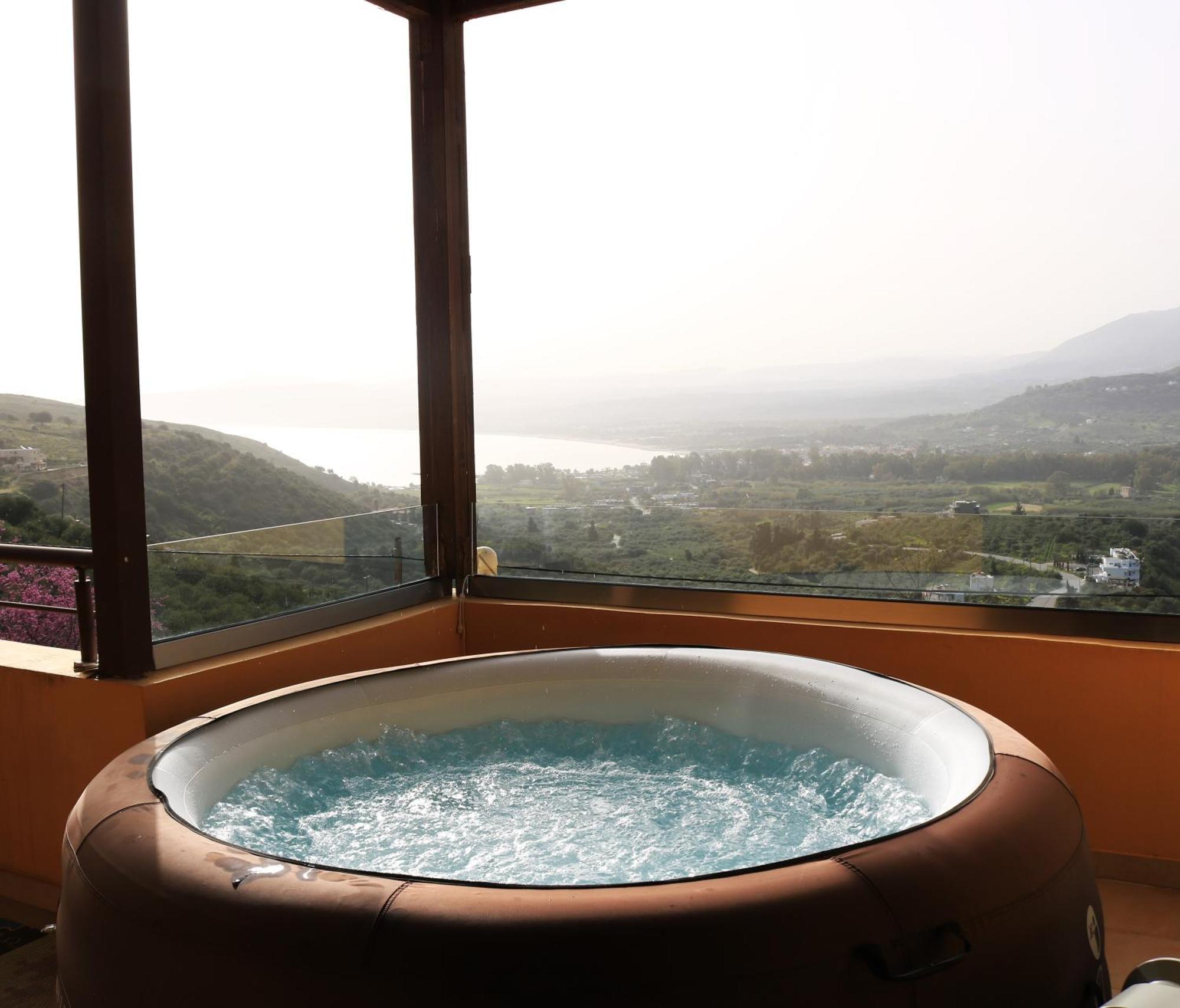 Grosses Haus Mit Traumhaftem Ausblick Apartment Georgioupoli Ngoại thất bức ảnh